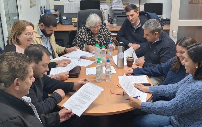 Comisión de Leegislación y Peticiones