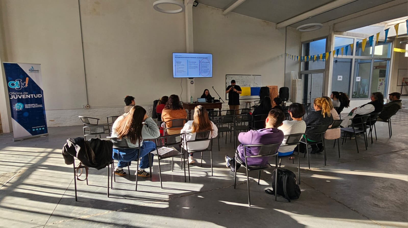 Jornada de escucha de las juventudes.