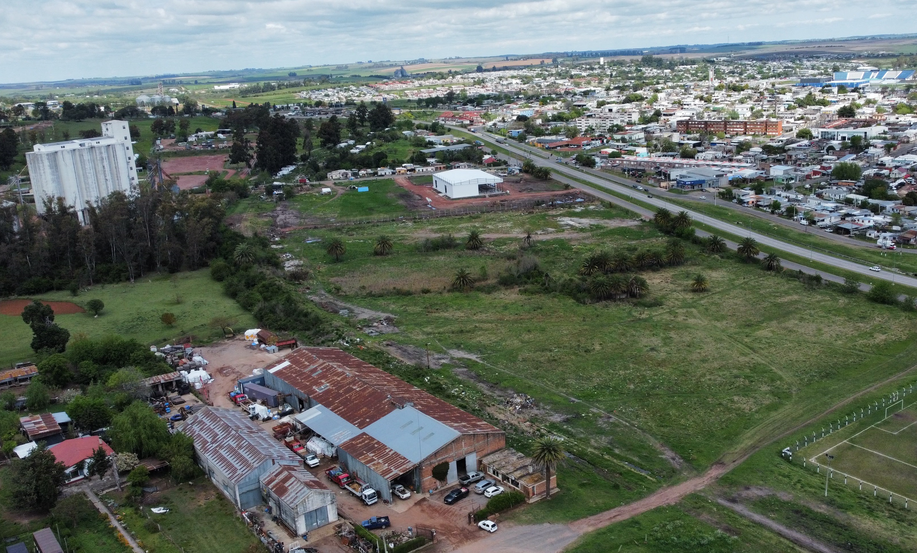 Demolición y limpieza de viviendas precarias
