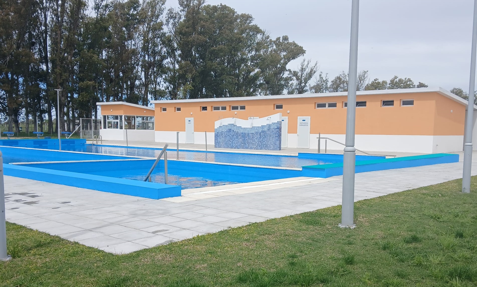Inauguración oficial de la piscina pública